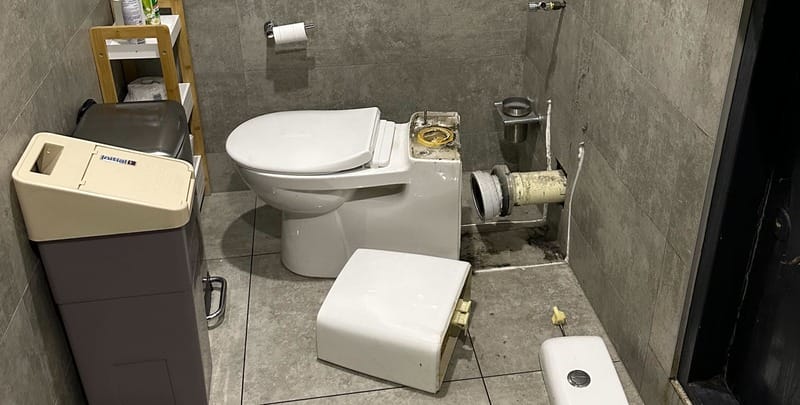 A toilet installation